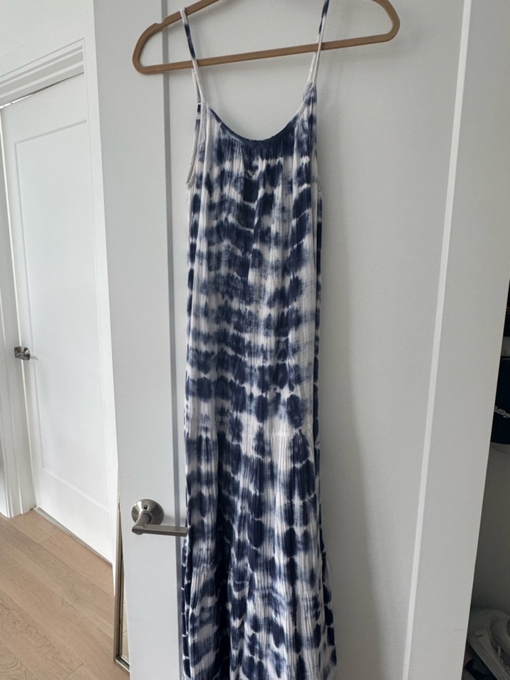 BB Dakota by Steve Madden Indigo and White Tie-Dye Maxi Dress